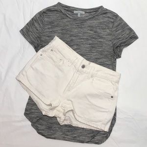 Levi’s Shorts - Off White